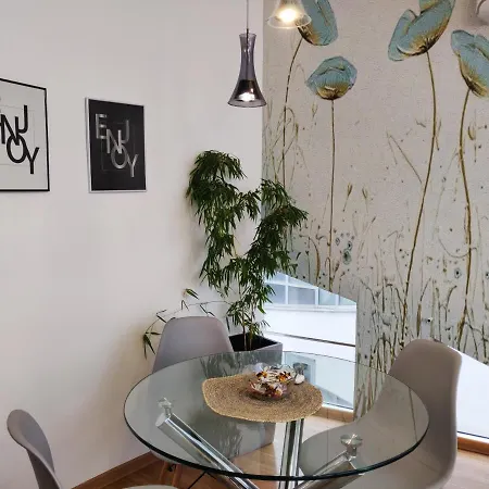 Апартаменты Lori M Sa Parkingom *