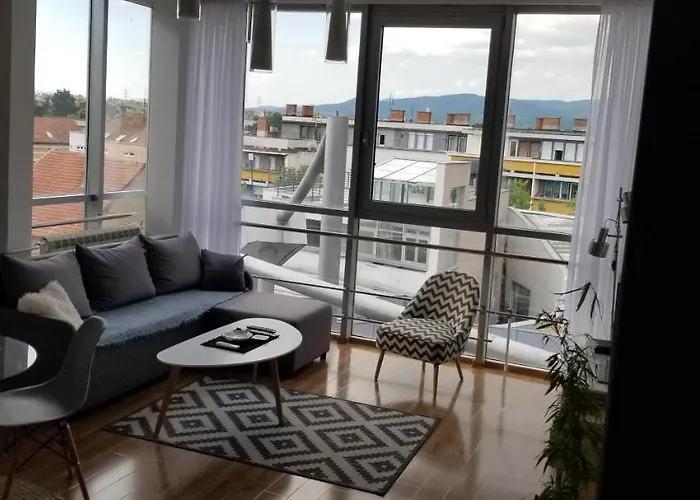 Lori M Sa Parkingom *