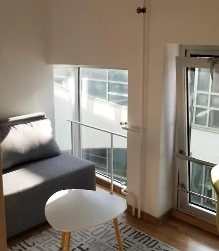 Lori M Sa Parkingom *